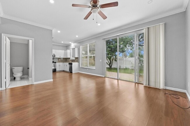 Building Photo - 5049 Starblaze Dr