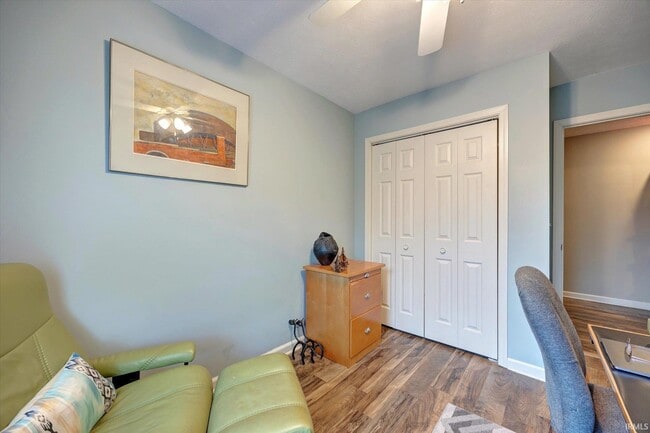 Building Photo - 1369 S Stella Dr