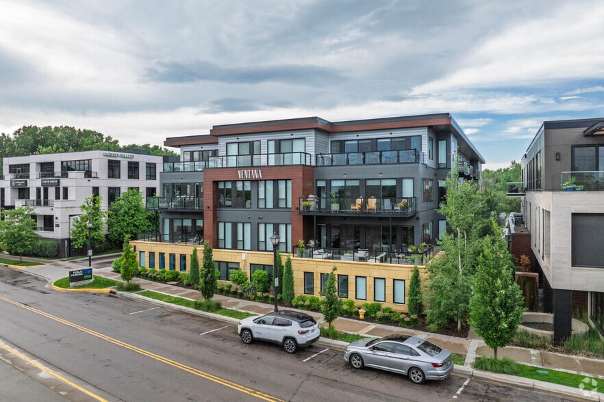 Building Photo - Ventana Wayzata