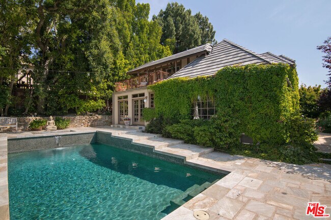 Building Photo - 13415 Java Dr