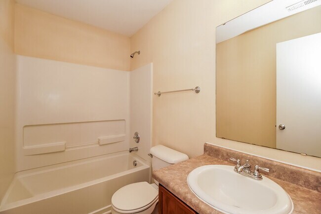 Building Photo - 271 Morning Dew Dr