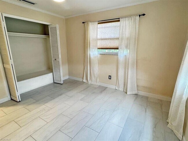 Building Photo - 4528 Country Club Blvd