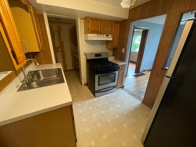 Building Photo - COMING SOON! This is a Lease-to-Own – Not ...