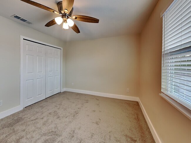 Building Photo - 542 Verbena Ct