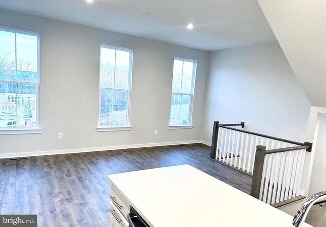 Building Photo - 17958 Woods Overlook Dr