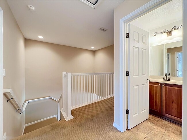 Building Photo - 412 Penny Royal Pl