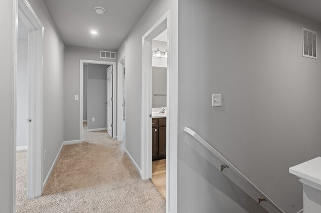 Building Photo - COMING SOON! Spacious 4-Bed Grand Blanc Home with Modern Comfort