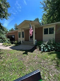 Building Photo - 509 Nelson Ct