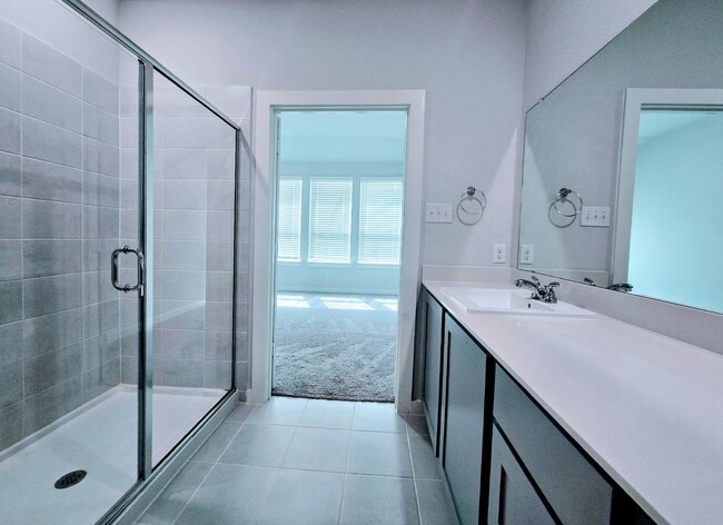 Building Photo - 4812 Grandiose Dr