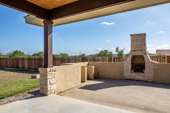 Building Photo - 136 Dos Caballos