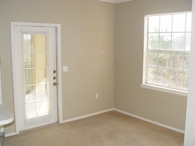 Building Photo - Move-In Ready 1BR in METRO WEST – Ask About Today’s Specials!