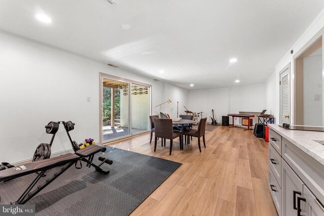 Building Photo - 2820 Ellicott St NW