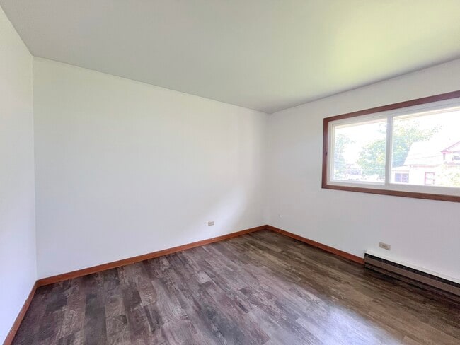 Building Photo - 639 McHenry Ave