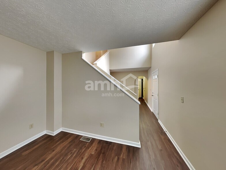 Building Photo - 6934 Crescent Boat Ln