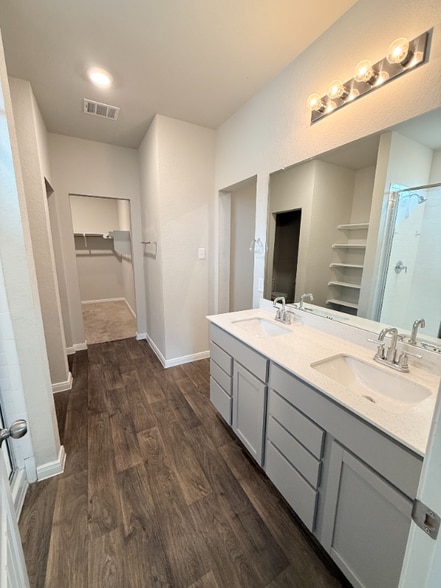 Building Photo - 157 Jayden Dr