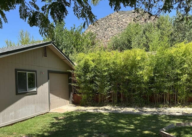 Building Photo - HOUSE - SEDONA - HARMONY HEIGHTS NORTH