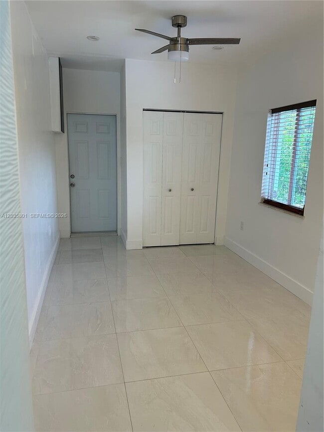 Building Photo - 12885 SW 77th Ave