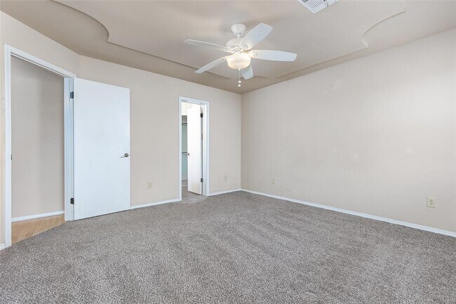 Building Photo - 10304 Southridge Terrace