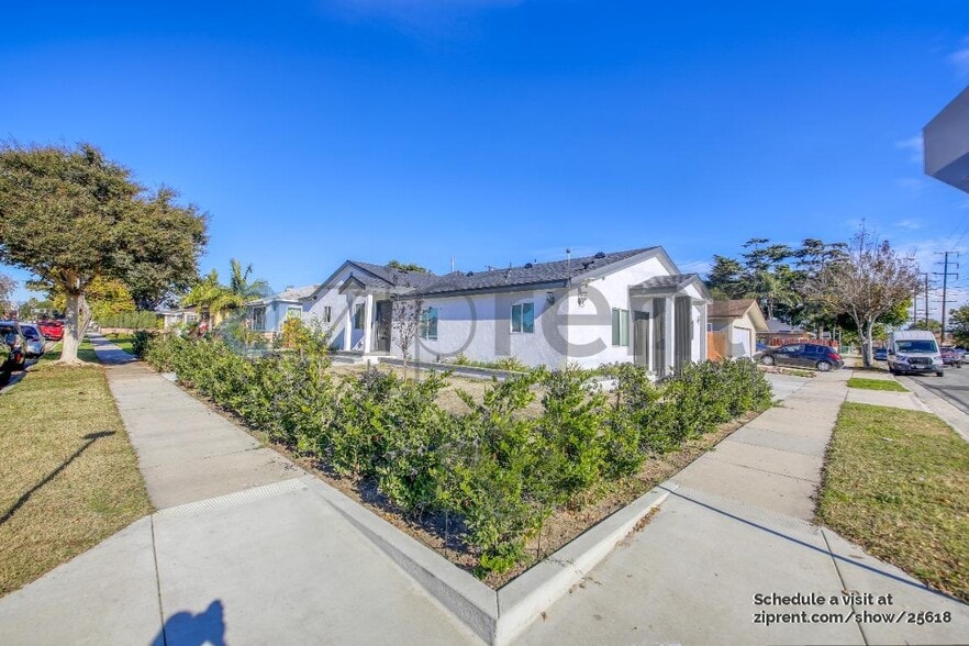 Building Photo - Unit A