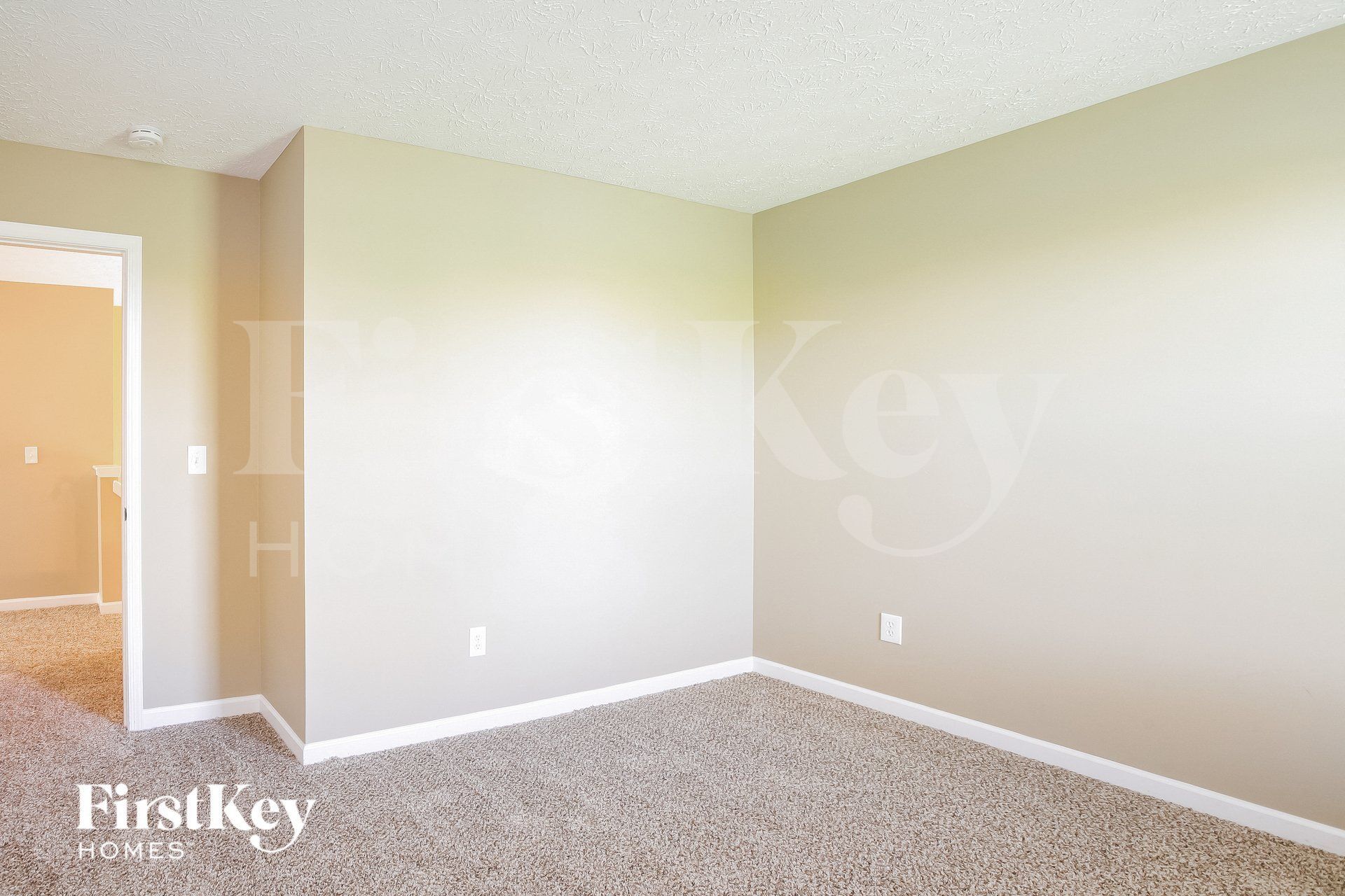 Building Photo - 10262 McClain Dr