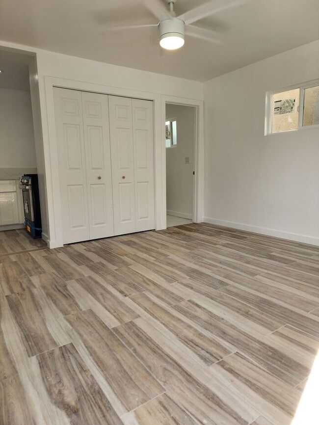 Building Photo - Cute Cottage- 1BR/1BA-Close to Downtown