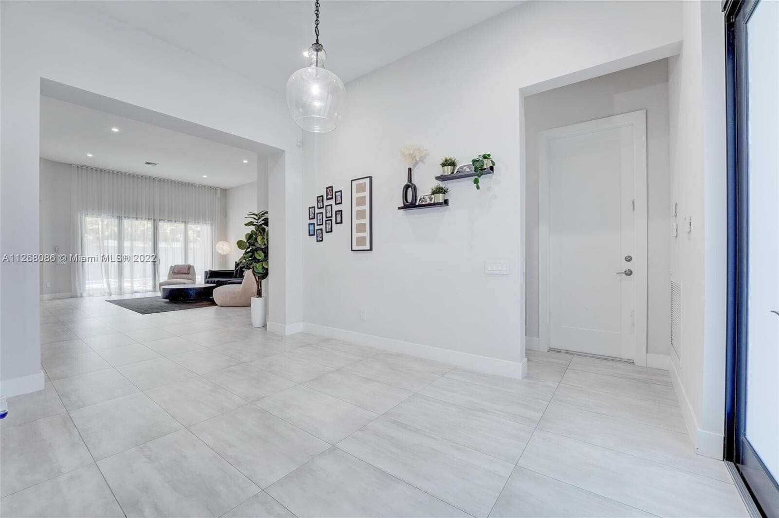 Building Photo - 5663 Brookfield Cir W