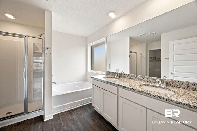 Building Photo - 14615 Dayton Cir