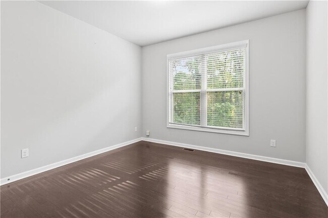 Building Photo - 1838 Lakeview Bend Way