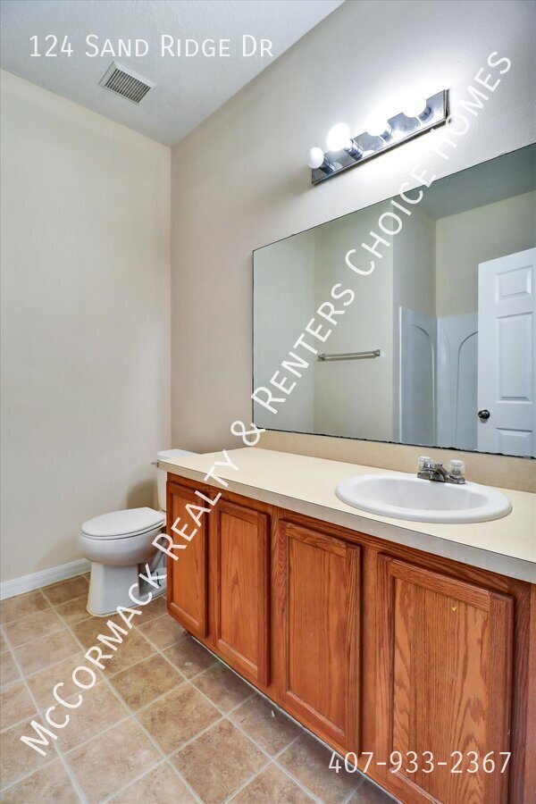 Building Photo - 124 Sand Ridge Dr