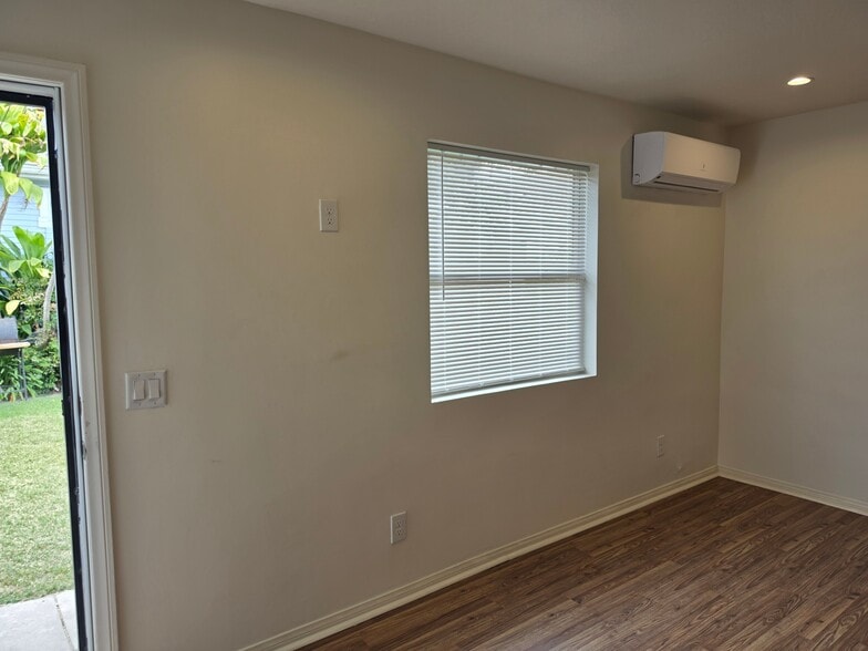 Living area and HVAC - 4427 4th Ave