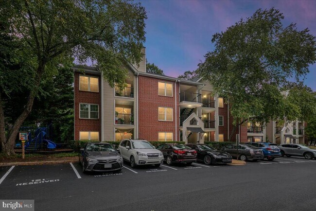 Building Photo - 3303 Wyndham Cir