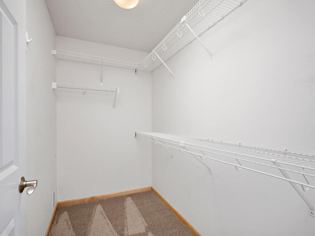 Walk-in closet - 3443 Cherry Ln