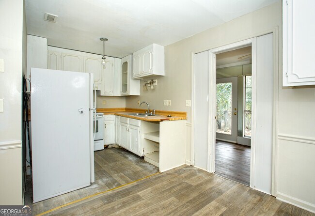 Building Photo - 4370 Barrington Pl