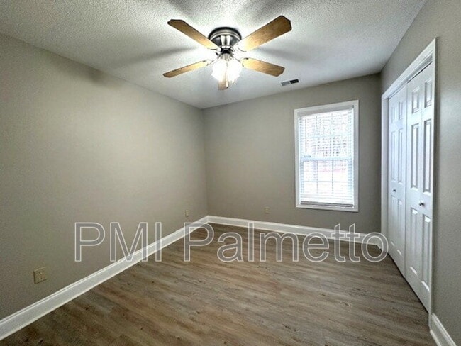 Building Photo - 149 Kerry Gibbons Dr