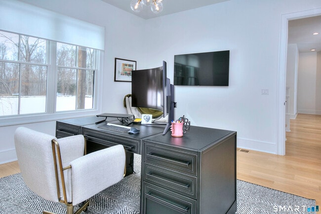 Building Photo - 32 Ridge Rd