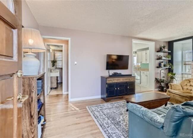 Building Photo - Great Location!  Updated Bungalow 2 bed, 1 bath with a bright open floorplan- fences yard- $500 o...