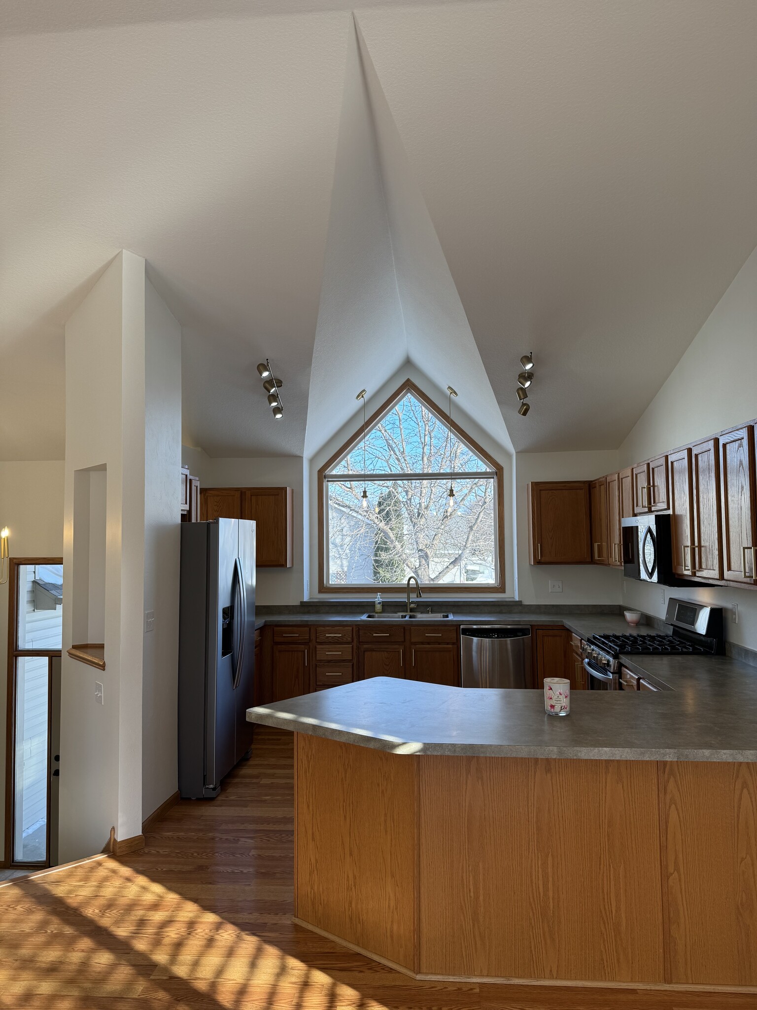 Building Photo - 18699 Dylan Dr