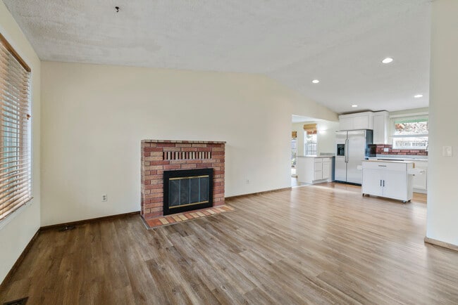 Building Photo - 4802 Sturdivant Ave