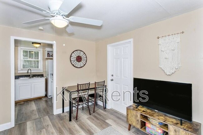 Building Photo - 1003 Concordia Blvd