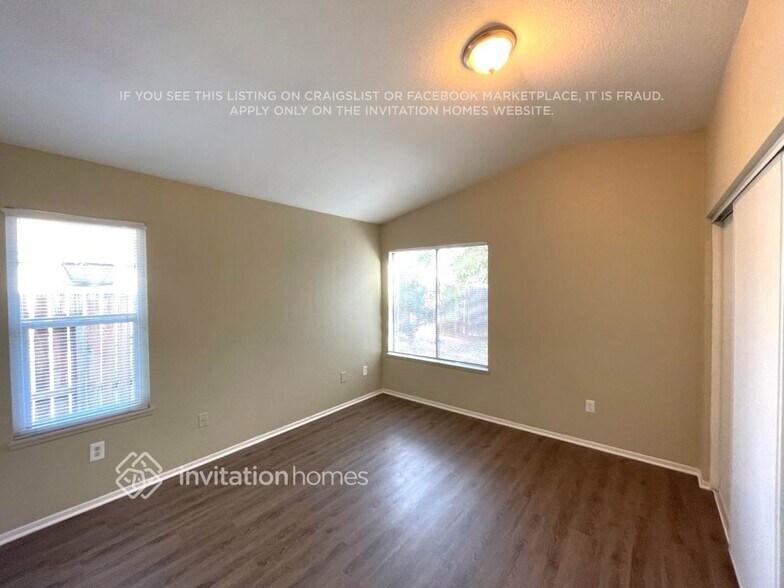 Building Photo - 22802 Springdale Dr