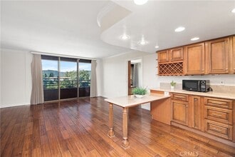 Building Photo - 24055 Paseo Del Lago W