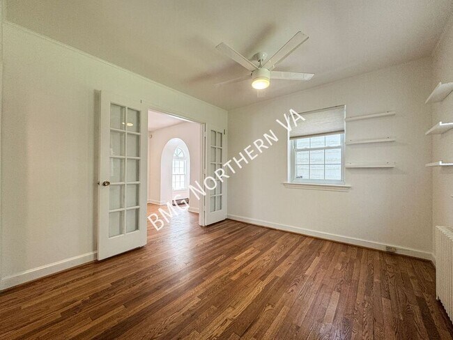 Building Photo - 6600 Braddock Rd