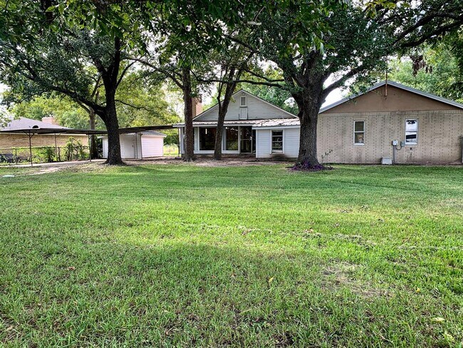 Building Photo - 1510 Piedmont