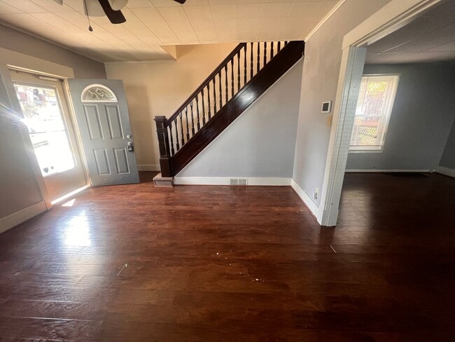 Building Photo - Monessen - 2 bed 1 bath - cozy home for rent