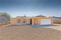 Building Photo - Lovely Rivers Edge Single Story w/ Sunroom