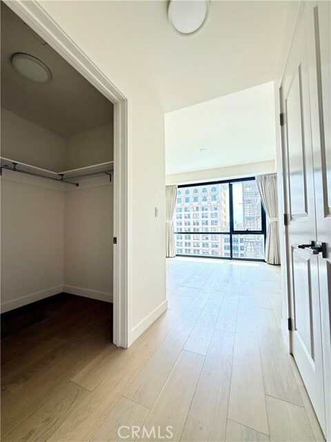 Building Photo - 400 S Broadway