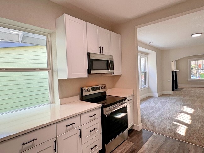 Building Photo - 3250 Meade St