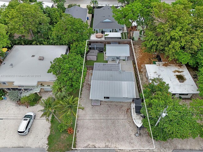 Building Photo - 42 Bonefish Ave