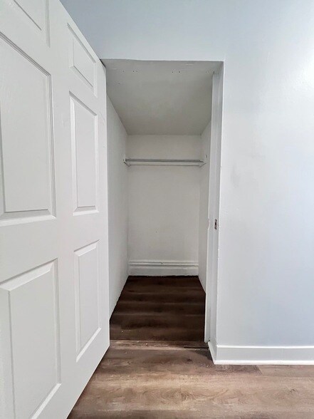 Building Photo - 7026 S Wentworth Ave