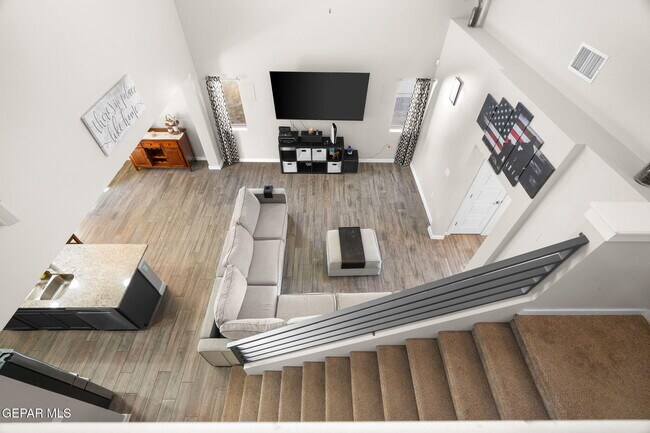 Building Photo - 15112 Purpose Ave